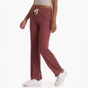 Vuori Women's Wide Leg Pants in Dusty Rose